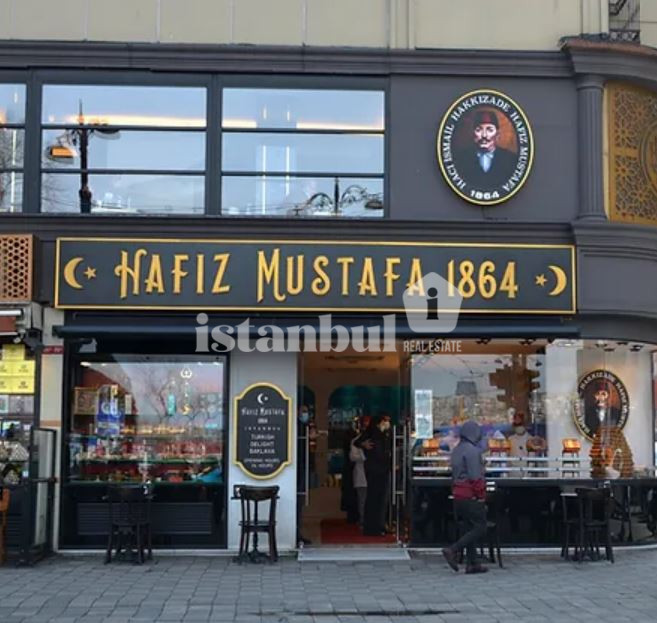 اشهر محلات بيع البقلاوة في اسطنبول