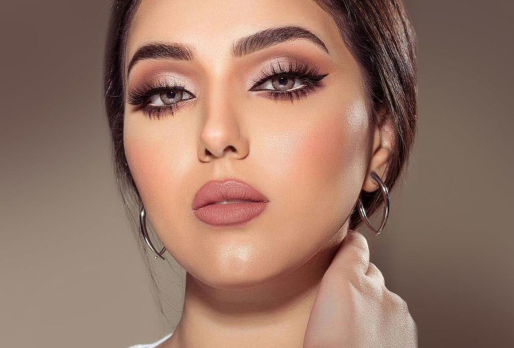 أفضل أساليب المكياج اليومي للعمل والمناسبات